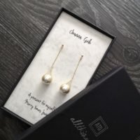 dainte pearl earrings